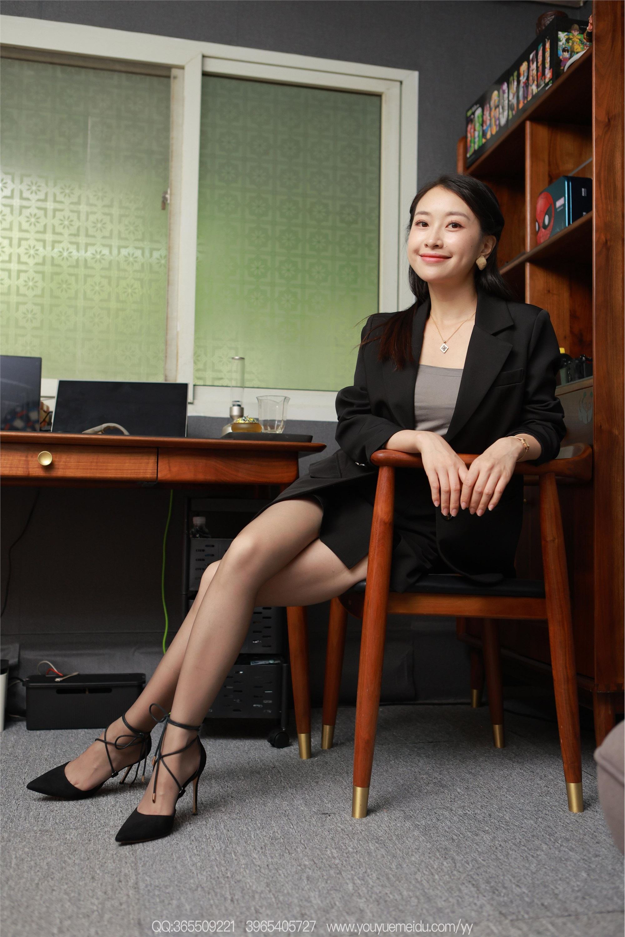 IESS异思趣向  2025.07.02 丝享家 2095 小婕《黑丝面试官（下）》